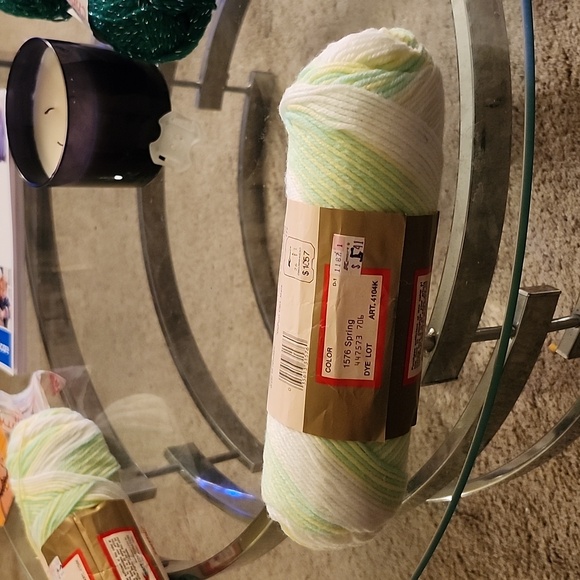 Knitting Worted Type - Picture 2 of 3